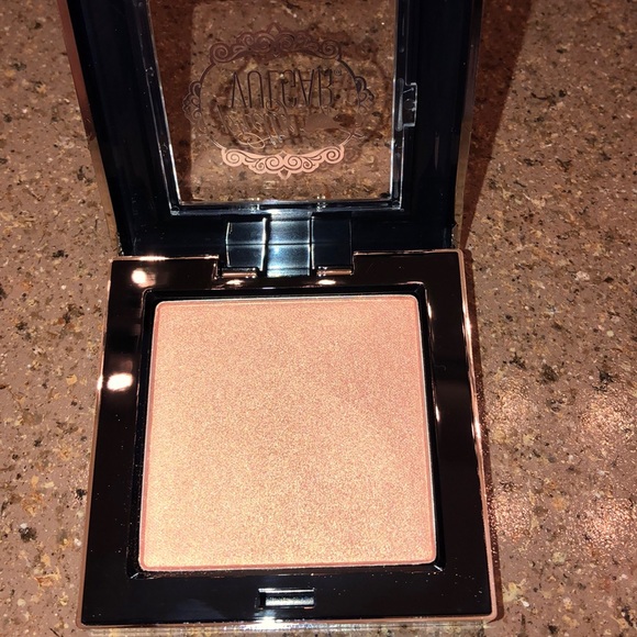 Pretty Vulgar highlighter - Picture 1 of 2